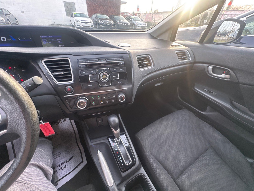 2013 Honda Civic Image 18