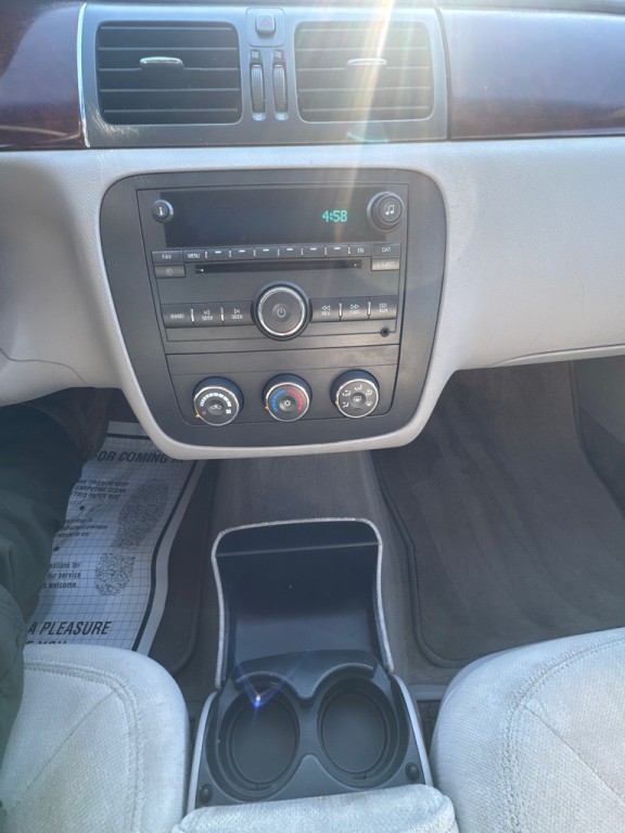 2008 Buick Lucerne Image 16