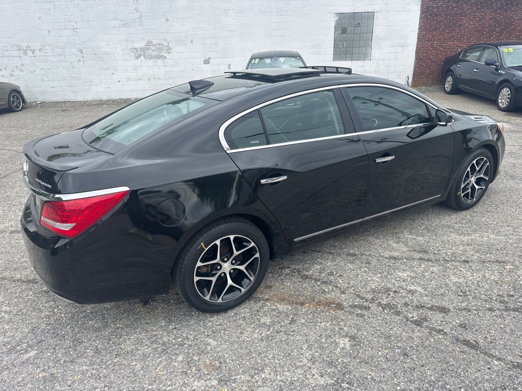 2016 Buick Lacrosse Image 4