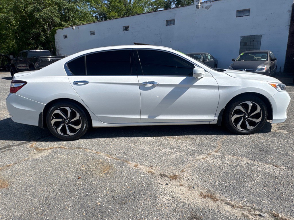 2016 Honda Accord Image 4