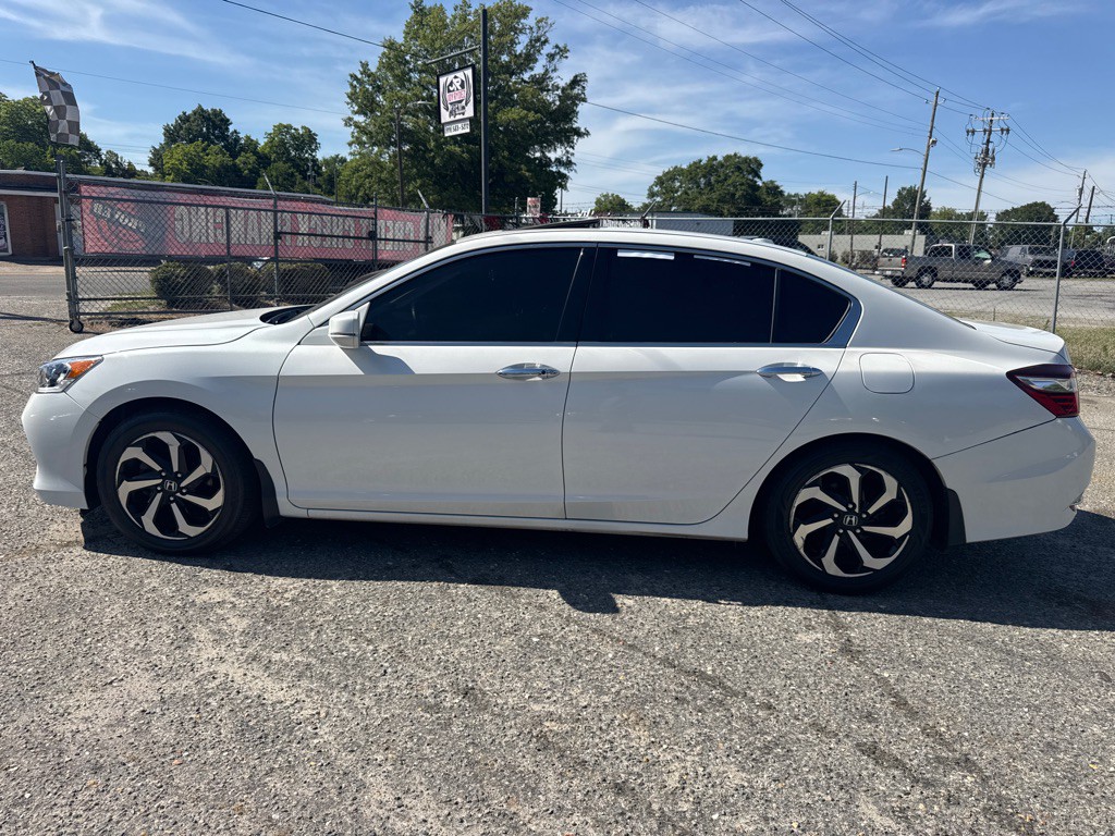 2016 Honda Accord Image 8