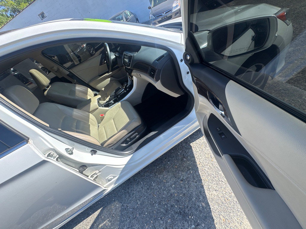 2016 Honda Accord Image 15