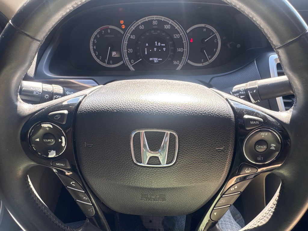 2016 Honda Accord Image 19