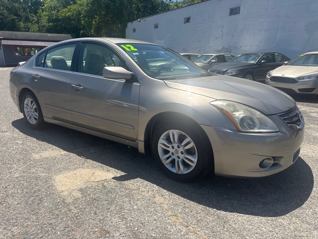 2012 Nissan Altima Image 2
