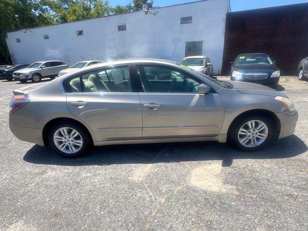 2012 Nissan Altima Image 3