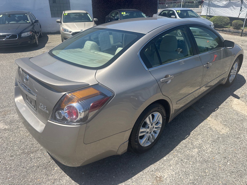 2012 Nissan Altima Image 4