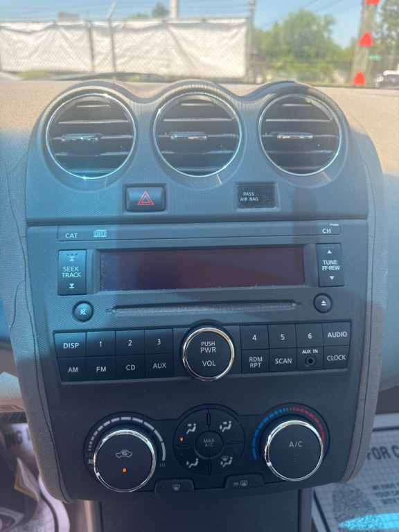 2012 Nissan Altima Image 17