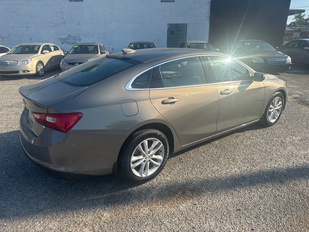 2018 Chevrolet Malibu Image 4