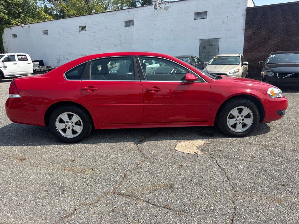 2011 Chevrolet Impala Image 3