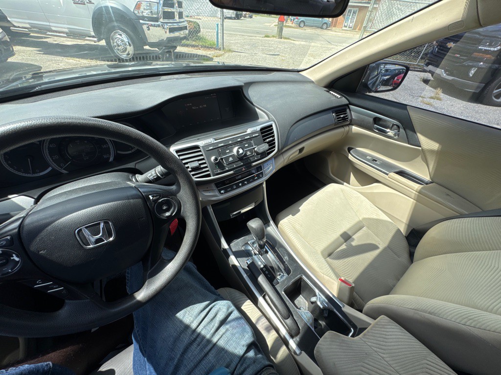 2015 Honda Accord Image 20
