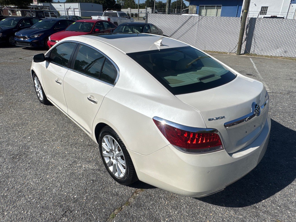 2013 Buick Lacrosse Image 8
