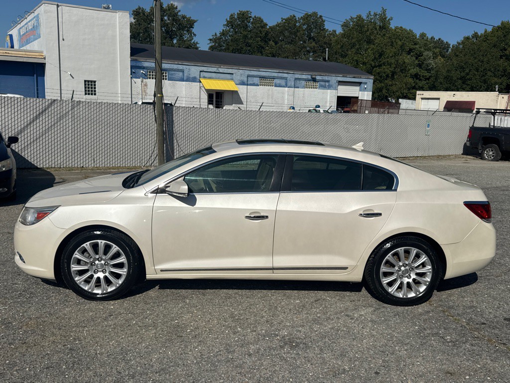 2013 Buick Lacrosse Image 9