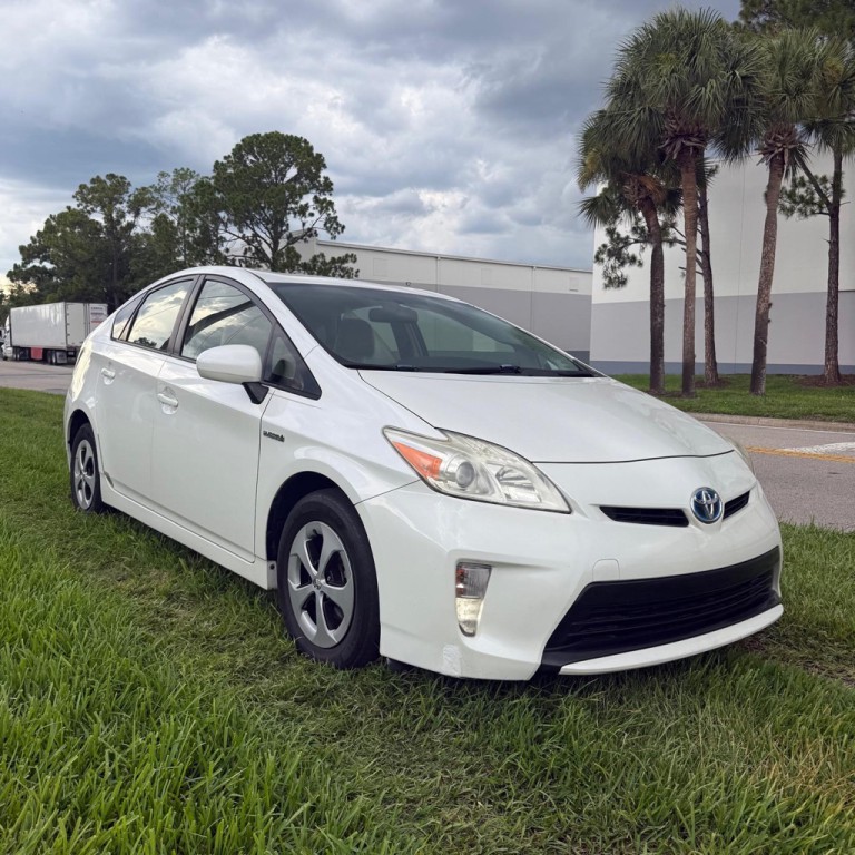 2012 Toyota Prius Image 3
