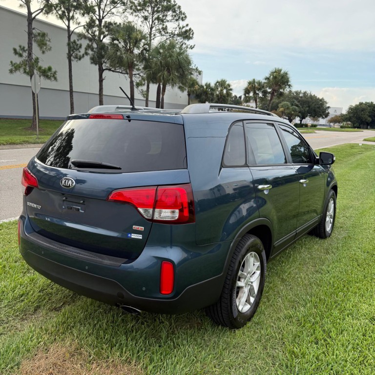 2015 Kia Sorento Image 4
