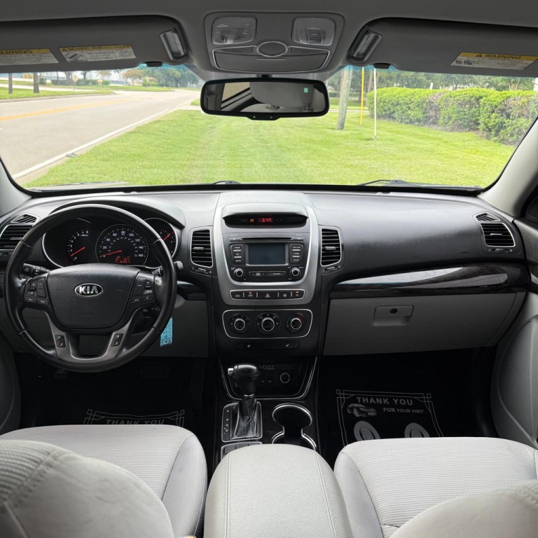 2015 Kia Sorento Image 11