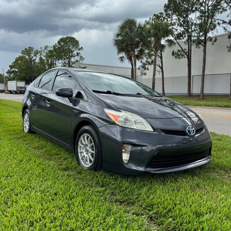 2014 Toyota Prius Image 3
