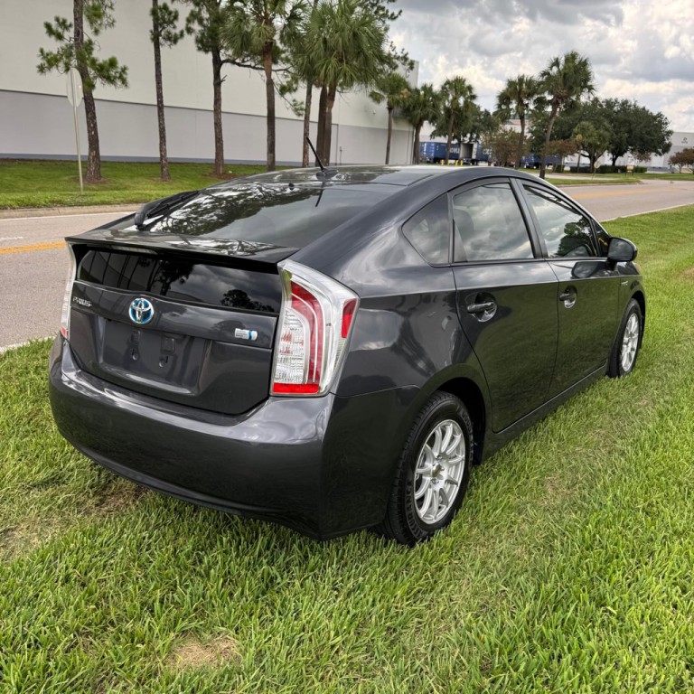 2014 Toyota Prius Image 4