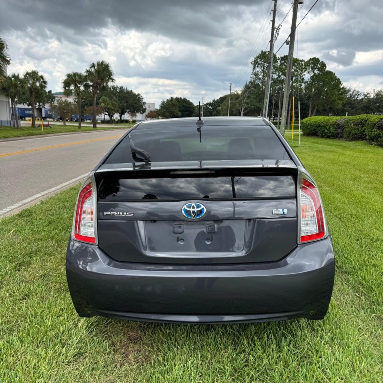 2014 Toyota Prius Image 5