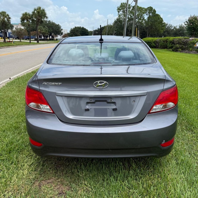 2017 Hyundai Accent Image 5