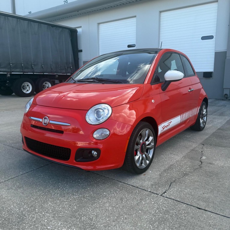 2016 FIAT 500 Image 1