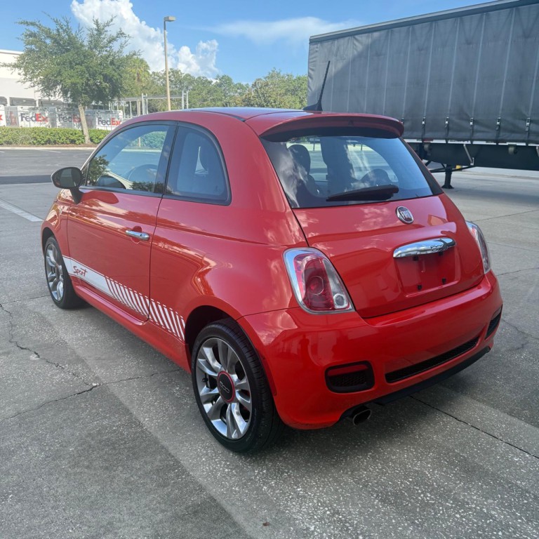 2016 FIAT 500 Image 6