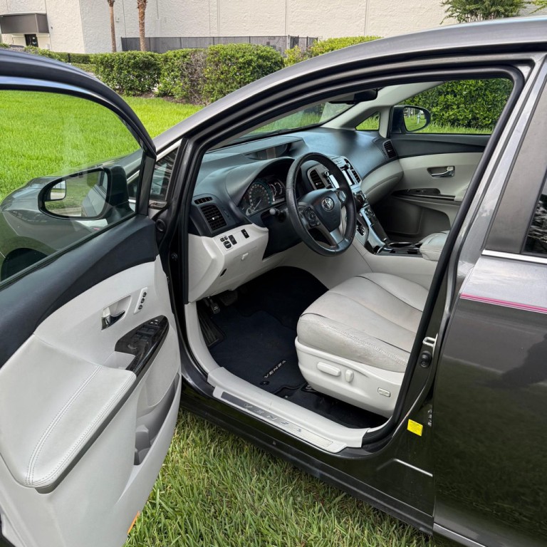 2014 Toyota Venza Image 8