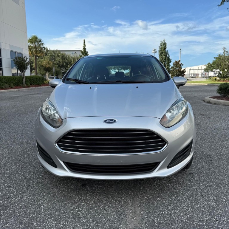 2016 Ford Fiesta Image 2