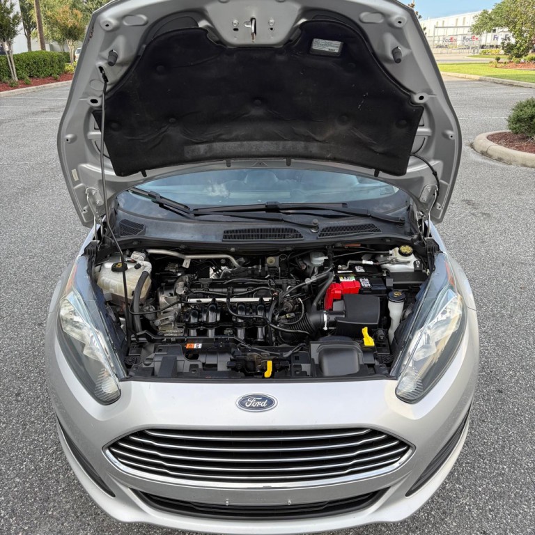 2016 Ford Fiesta Image 13