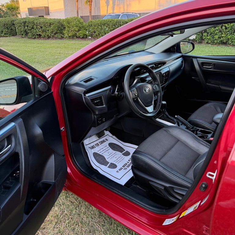 2015 Toyota Corolla Image 6