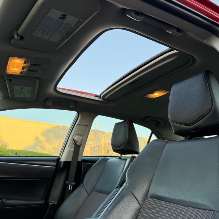 2015 Toyota Corolla Image 11