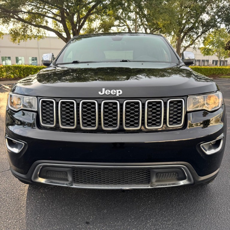 2017 Jeep Grand Cherokee Image 2