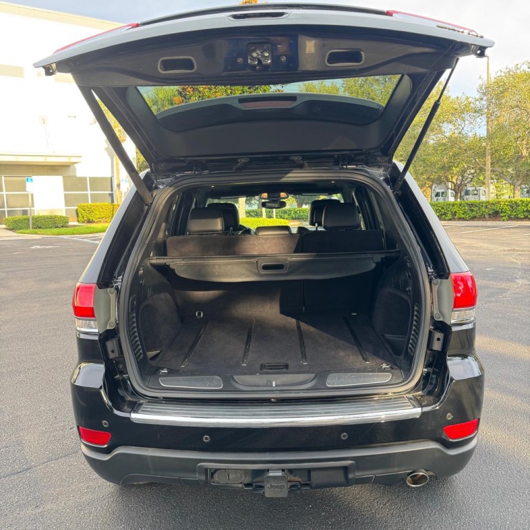 2017 Jeep Grand Cherokee Image 11