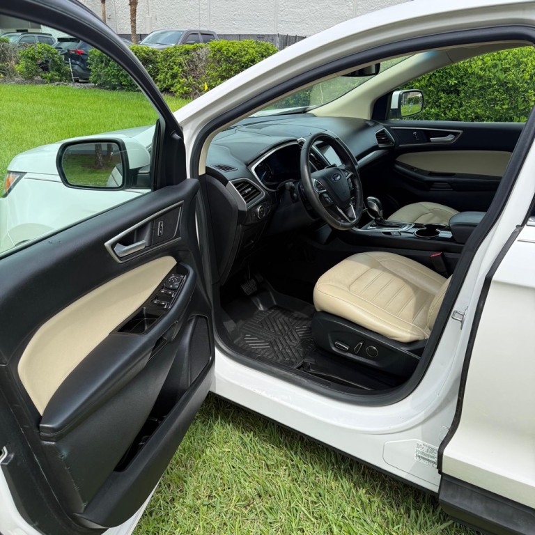 2015 Ford Edge Image 8
