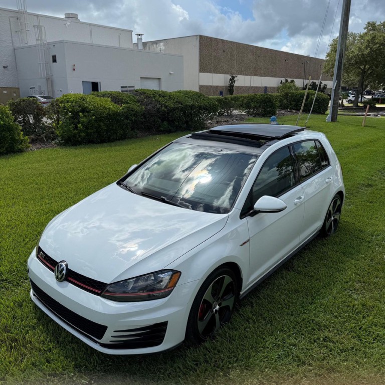 2015 Volkswagen GTI Image 7