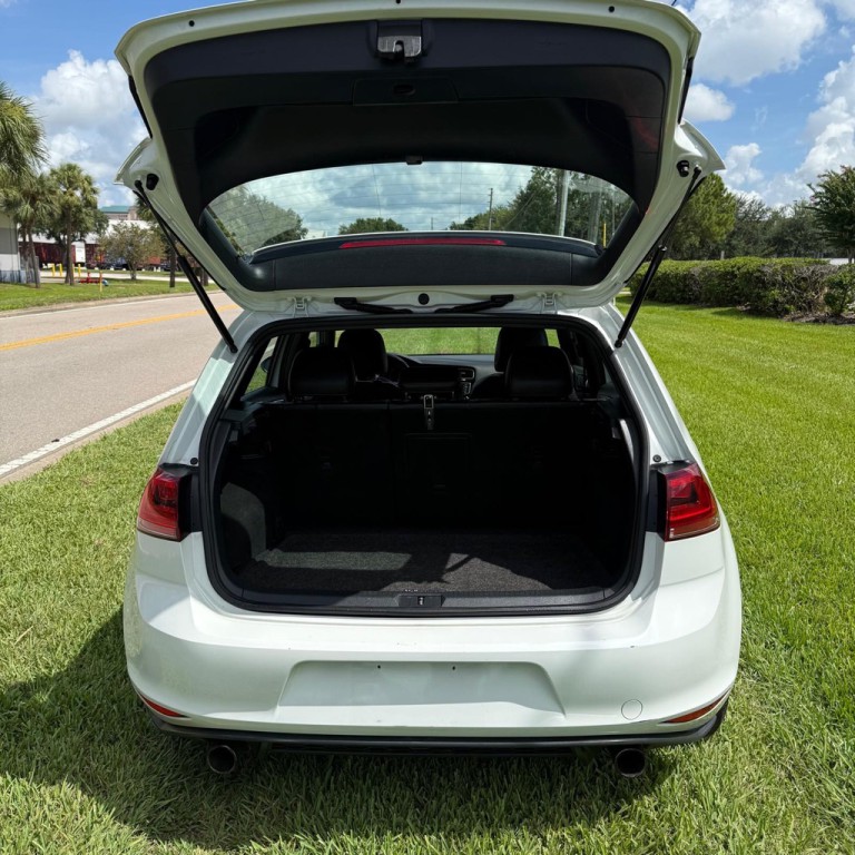 2015 Volkswagen GTI Image 14