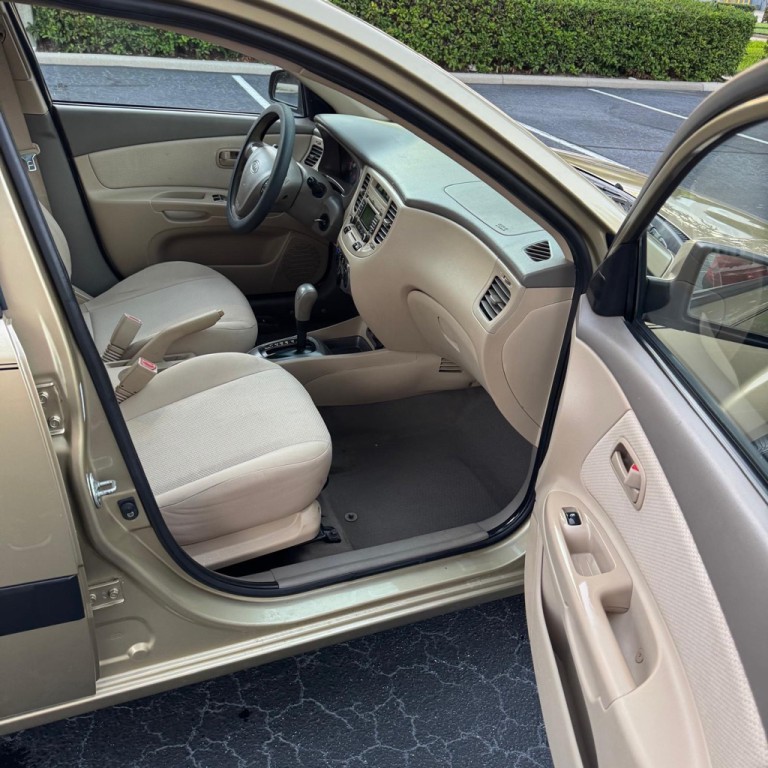 2009 Kia Rio Image 9