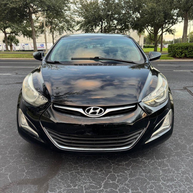 2015 Hyundai Elantra Image 2