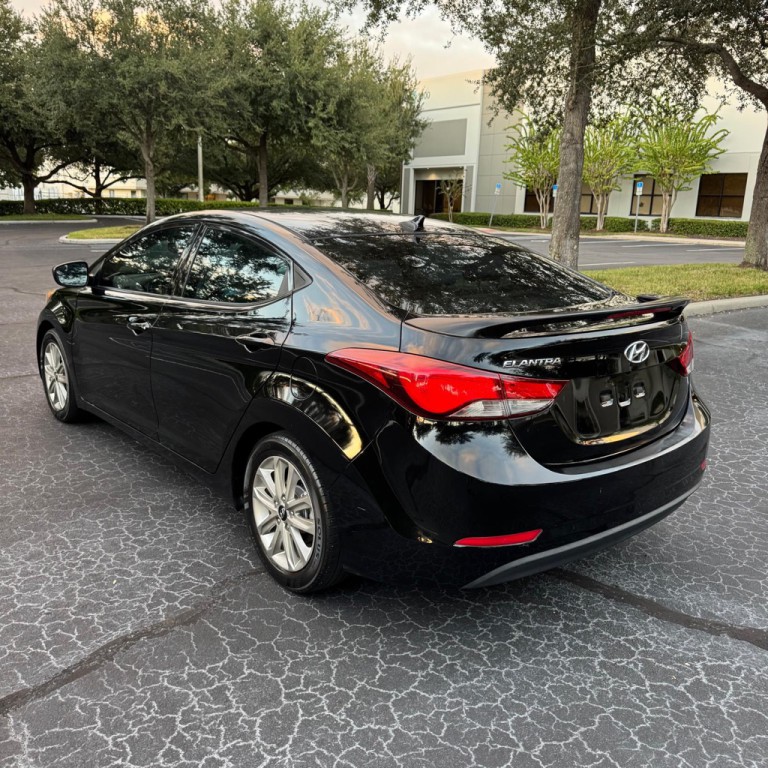 2015 Hyundai Elantra Image 6