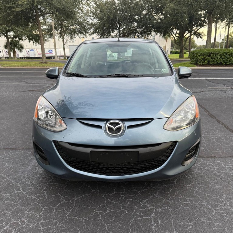 2014 Mazda Mazda2 Image 2