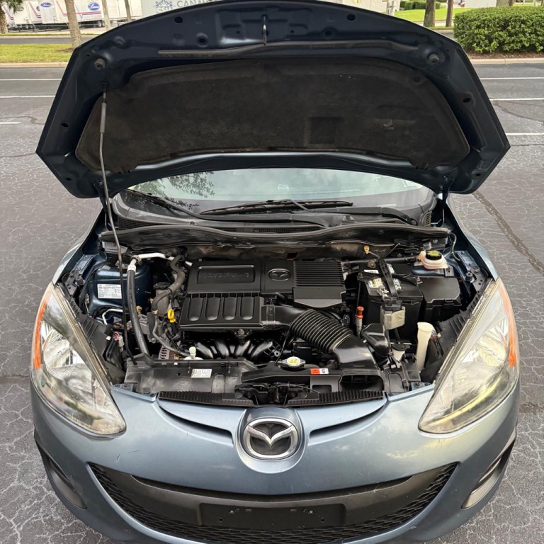 2014 Mazda Mazda2 Image 13