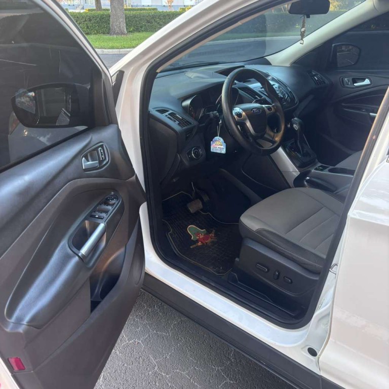 2015 Ford Escape Image 10