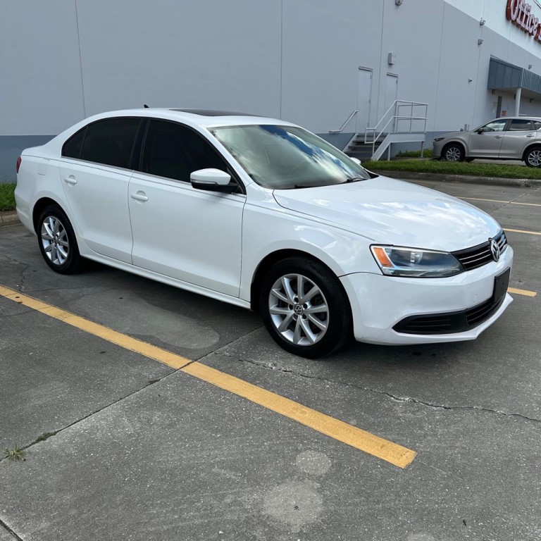 2013 Volkswagen Jetta Image 3