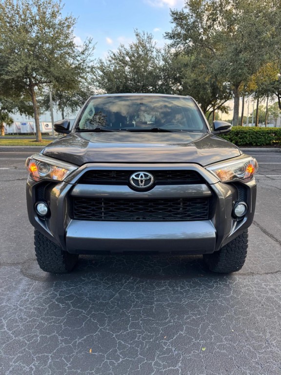 2018 Toyota 4Runner Image 2