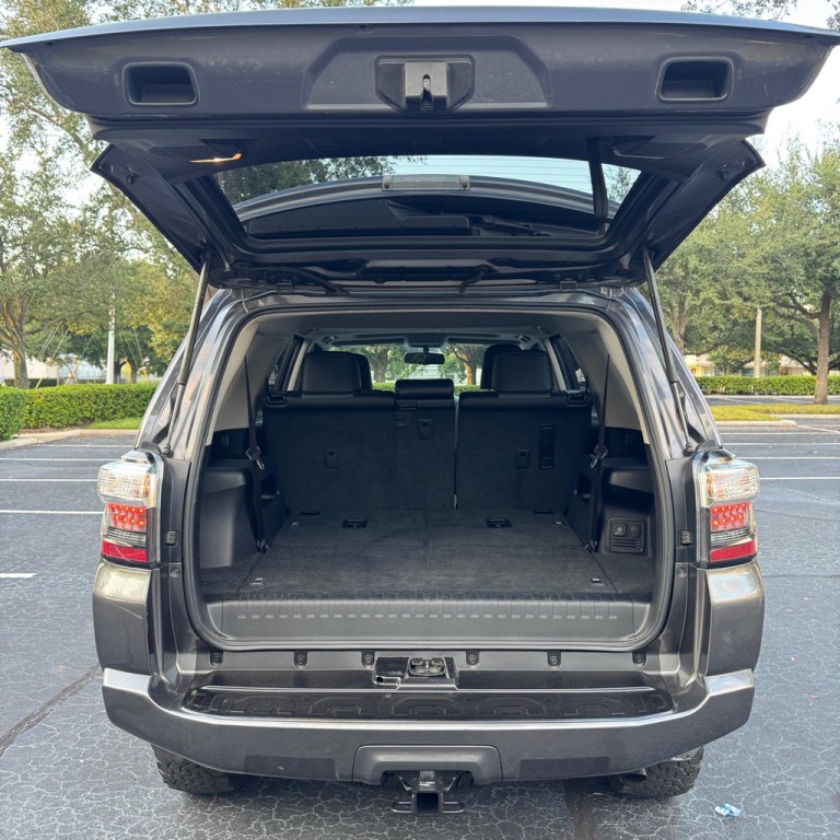 2018 Toyota 4Runner Image 15