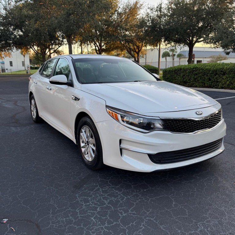 2018 Kia Optima Image 3