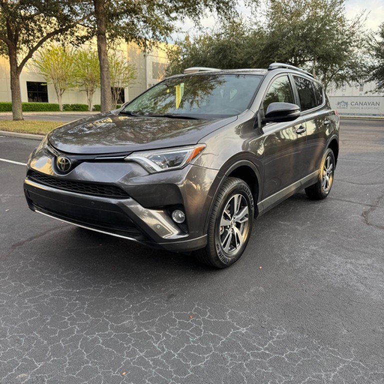 2018 Toyota Rav4 Image 1