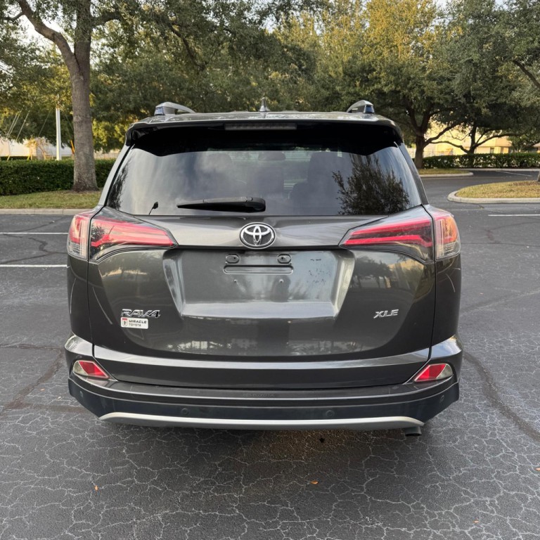 2018 Toyota Rav4 Image 5