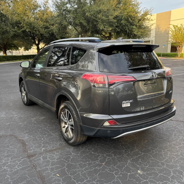 2018 Toyota Rav4 Image 6