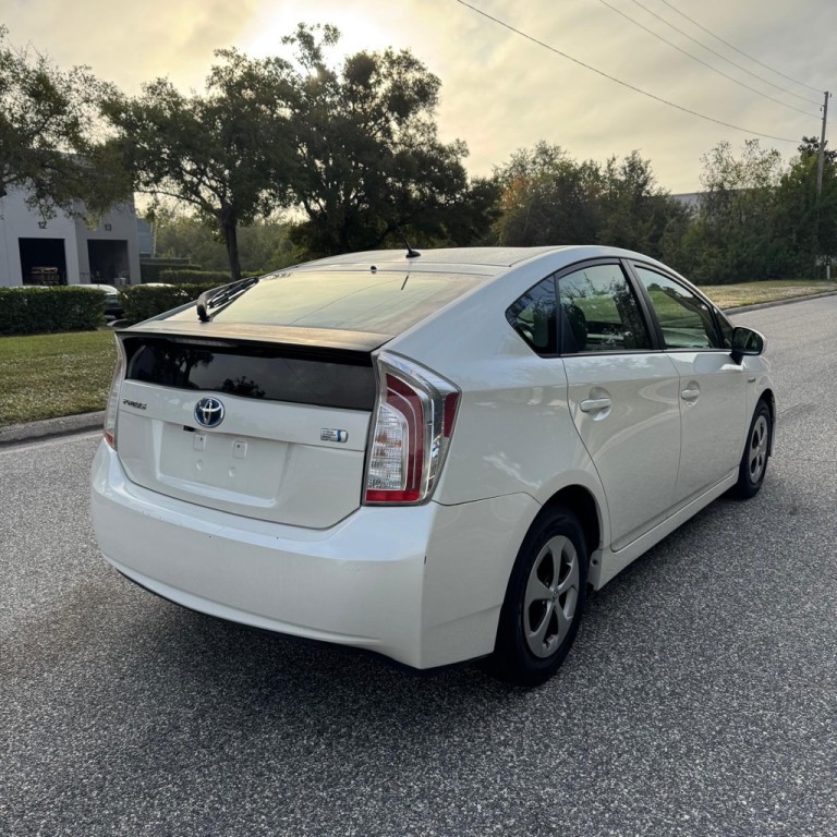 2012 Toyota Prius Image 4
