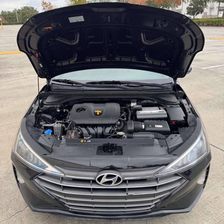 2019 Hyundai Elantra Image 12